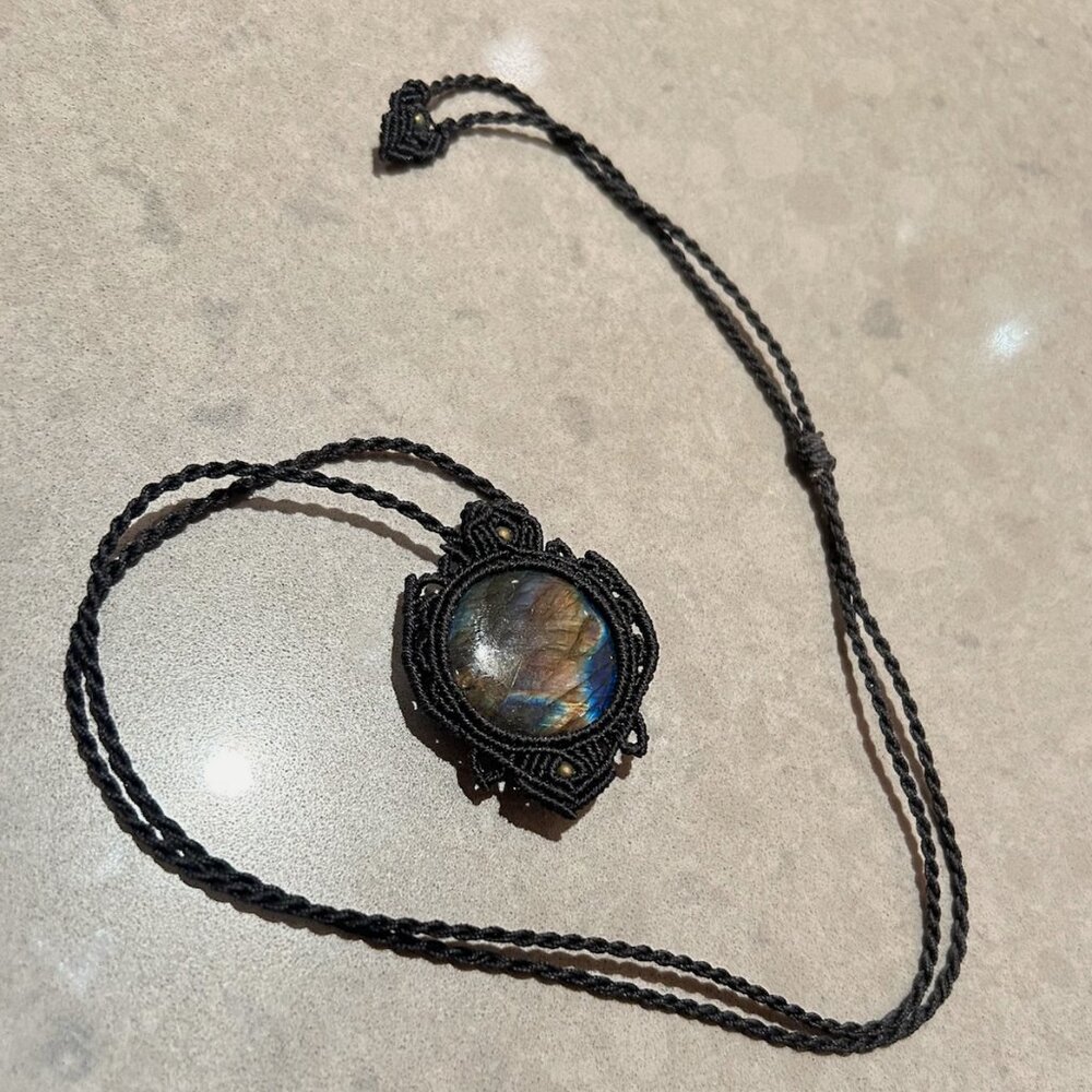 Handmade Natural Labradorite Bohemian Macrame Pendant Adjustable Necklace Beaded